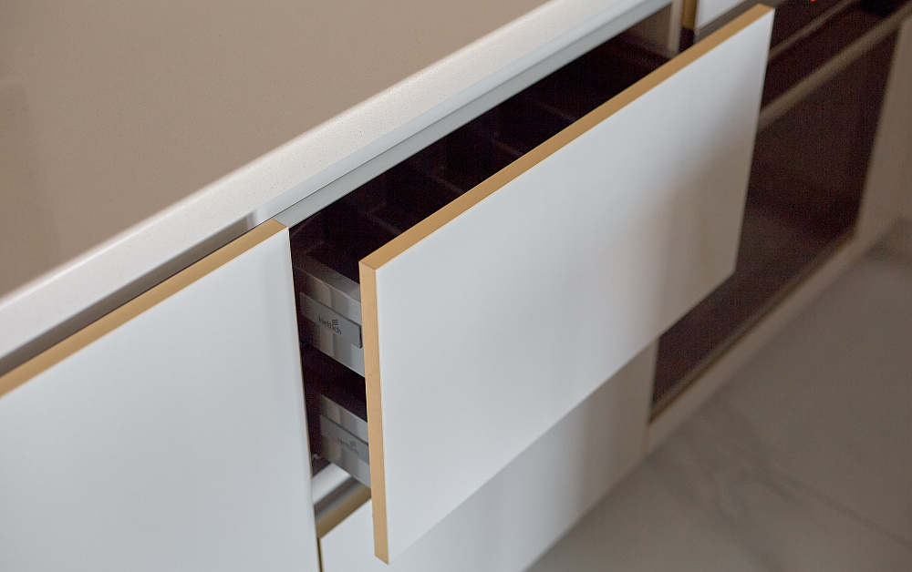 Кухня для вьетнамской семьи в ЖК «Метрополия»