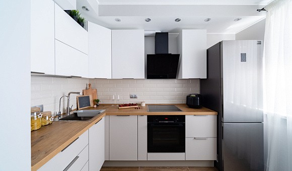 Белая кухня в Мурманске