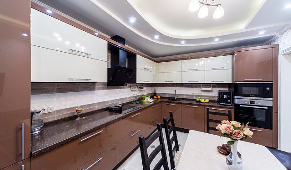 Глянцевая кухня в Анапе