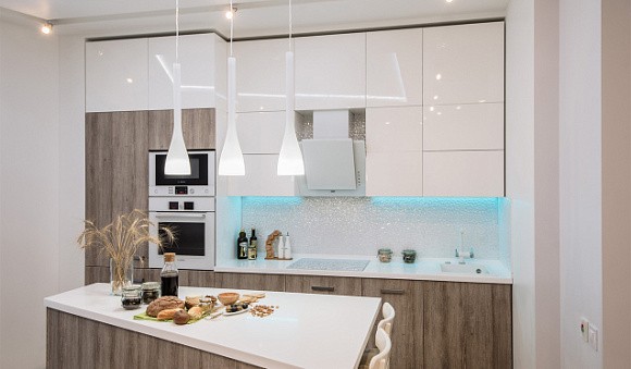 Коричневая кухня в Анапе