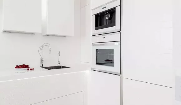 Глянцевая кухня в Анапе