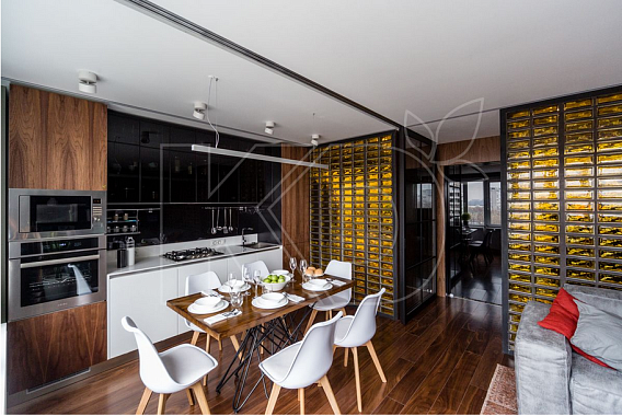 Белая кухня в интерьере