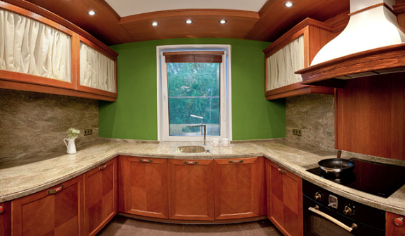 Коричневая кухня в Мурманске