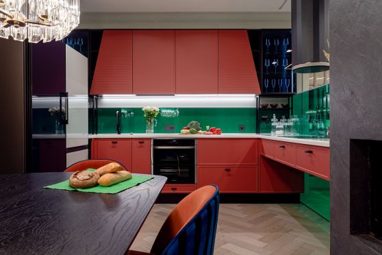 Самые модные цвета и формы кухонных гарнитуров в сезоне 2021-2022